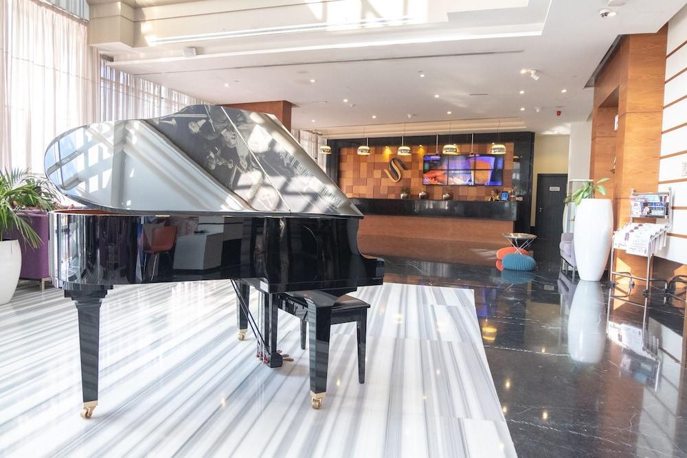 Signature 1 Hotel Tecom Dubai
