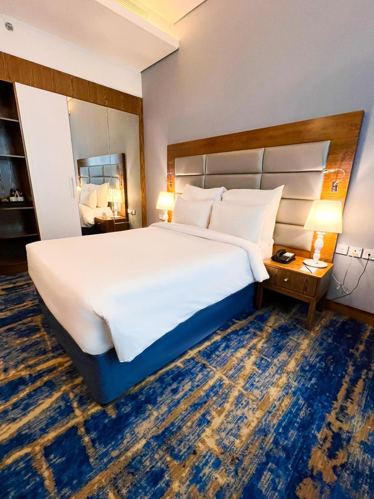 Signature 1 Hotel Tecom Dubai
